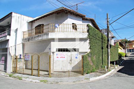 Fachada de casa à venda com 4 quartos, 287m² em Jardim Figueira, Guarulhos