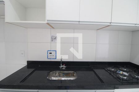 Cozinha de apartamento à venda com 2 quartos, 43m² em Jardim Campo Grande, São Paulo