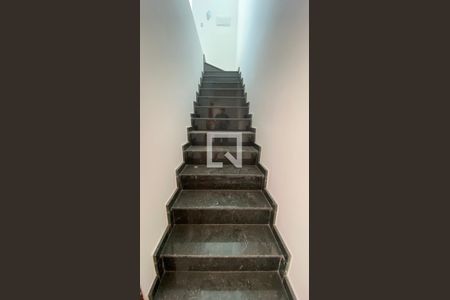 Escada de casa à venda com 2 quartos, 90m² em Parque Novo Oratório, Santo André