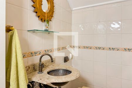 Lavabo Sala de casa para alugar com 3 quartos, 170m² em Jardim da Gloria, São Paulo