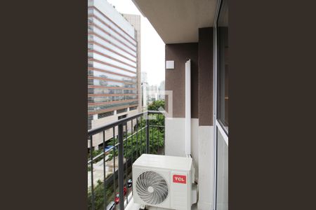 Varanda de kitnet/studio à venda com 1 quarto, 24m² em Vila Olímpia, São Paulo
