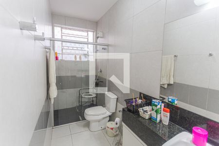 Banheiro da Suíte de casa à venda com 5 quartos, 206m² em São Pedro, Belo Horizonte