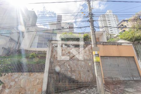Fachada de casa à venda com 5 quartos, 206m² em São Pedro, Belo Horizonte