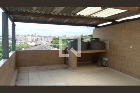 Casa à venda com 3 quartos, 200m² em Jardim Guairaca, São Paulo