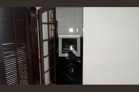 Casa à venda com 3 quartos, 200m² em Jardim Guairaca, São Paulo