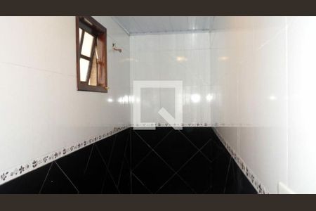 Casa à venda com 3 quartos, 200m² em Jardim Guairaca, São Paulo