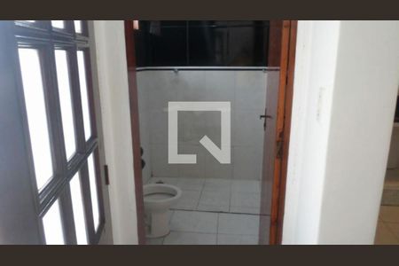 Casa à venda com 3 quartos, 200m² em Jardim Guairaca, São Paulo