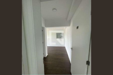 Foto 05 de apartamento à venda com 3 quartos, 76m² em Jardim Tupanci, Barueri