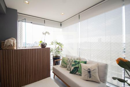 Varanda gourmet de apartamento à venda com 3 quartos, 74m² em Vila Mangalot, São Paulo