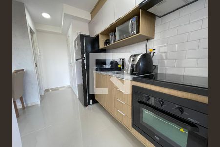 Cozinha de apartamento para alugar com 2 quartos, 38m² em Vila Butantã, São Paulo