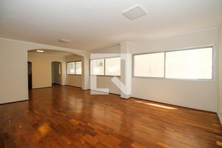 Sala  de apartamento à venda com 3 quartos, 224m² em Cerqueira César, São Paulo