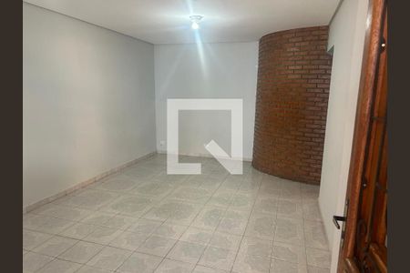 Sala de casa para alugar com 2 quartos, 160m² em Sítio Paredao, Ferraz de Vasconcelos