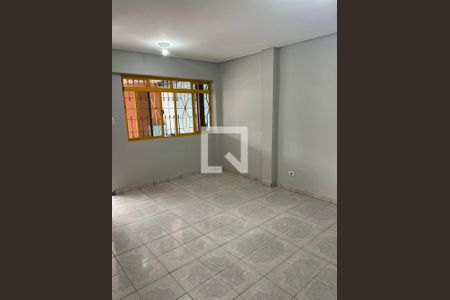 Sala de casa para alugar com 2 quartos, 160m² em Sítio Paredao, Ferraz de Vasconcelos