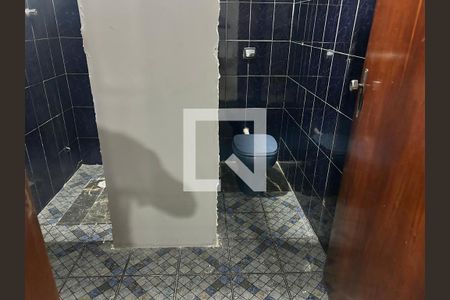Banheiro de casa para alugar com 2 quartos, 160m² em Sítio Paredao, Ferraz de Vasconcelos