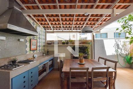 Casa à venda com 4 quartos, 200m² em Santa Rosa, Niterói