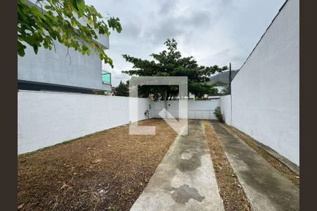 Casa à venda com 4 quartos, 135m² em Loteamento Maravista, Niterói