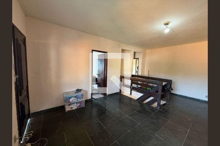 Casa à venda com 5 quartos, 250m² em Engenho do Mato, Niterói
