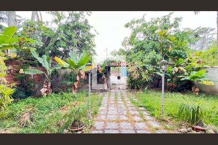 Casa à venda com 5 quartos, 350m² em Itaipu, Niterói