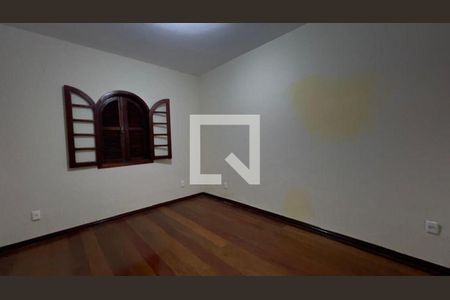 Casa à venda com 5 quartos, 350m² em Itaipu, Niterói