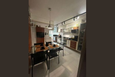 Apartamento à venda com 4 quartos, 180m² em Icaraí, Niterói