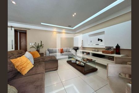 Apartamento à venda com 4 quartos, 180m² em Icaraí, Niterói