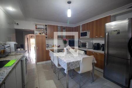 Cozinha de casa para alugar com 4 quartos, 451m² em Nonoai, Porto Alegre
