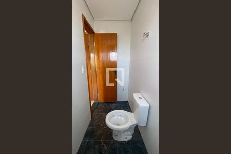 Banheiro da Suíte 2 de casa para alugar com 2 quartos, 130m² em Jardim Santo Alberto, Santo André