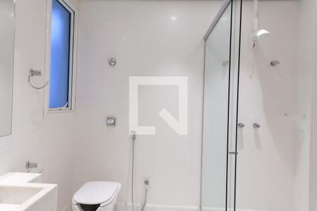 Banheiro suíte 3 de casa de condomínio à venda com 4 quartos, 397m² em Alphaville Nova Lima, Nova Lima