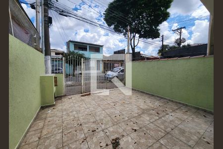 Garagem de casa à venda com 4 quartos, 250m² em Jardim Guanca, São Paulo
