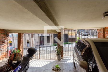 Garagem de casa à venda com 5 quartos, 185m² em Vila Portuguesa, São Paulo