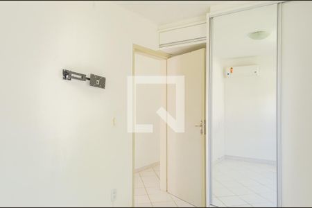 Quarto 01 de apartamento para alugar com 2 quartos, 43m² em Córrego Grande, Florianópolis