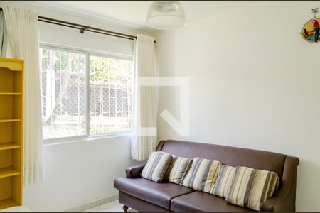 Sala de apartamento para alugar com 2 quartos, 43m² em Córrego Grande, Florianópolis