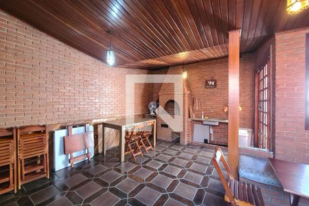 Churrasqueira de casa à venda com 3 quartos, 250m² em Vila Independencia, São Paulo