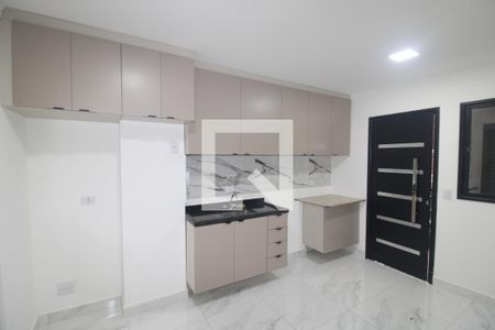 Sala / Cozinha de apartamento para alugar com 1 quarto, 28m² em Vila Pauliceia, São Paulo