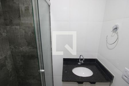 Banheiro de apartamento para alugar com 1 quarto, 28m² em Vila Pauliceia, São Paulo