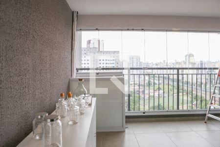 Vista da Sala de apartamento para alugar com 3 quartos, 74m² em Barra Funda, São Paulo