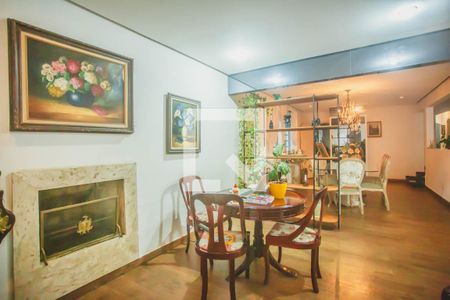 Sala de Estar de casa à venda com 4 quartos, 500m² em Vila da Saúde, São Paulo
