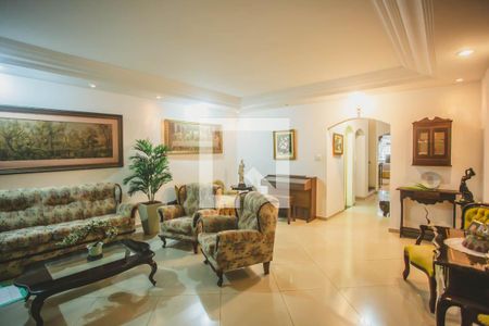 Sala de Estar de casa à venda com 4 quartos, 500m² em Vila da Saúde, São Paulo