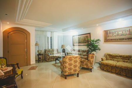 Sala de Estar de casa à venda com 4 quartos, 500m² em Vila da Saúde, São Paulo