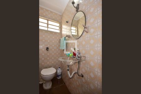 Lavabo de casa à venda com 4 quartos, 300m² em Vila Inah, São Paulo