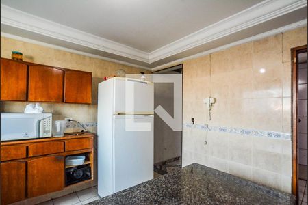 Cozinha e Área de Serviço de casa para alugar com 3 quartos, 200m² em Vila Junqueira, Santo André