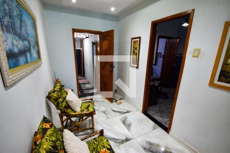 Hall de entrada de casa para alugar com 4 quartos, 396m² em Pilares, Rio de Janeiro