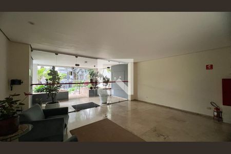 Hall de entrada de apartamento à venda com 1 quarto, 60m² em Vila Madalena, São Paulo
