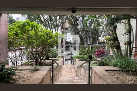 Entrada de apartamento à venda com 1 quarto, 60m² em Vila Madalena, São Paulo