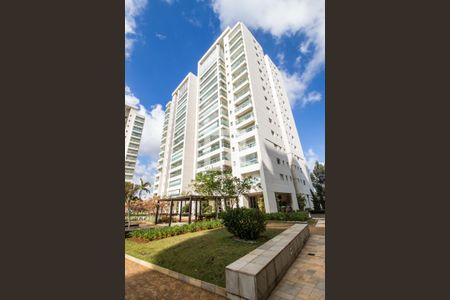 Fachada de apartamento à venda com 3 quartos, 202m² em Alphaville Empresarial, Santana de Parnaíba