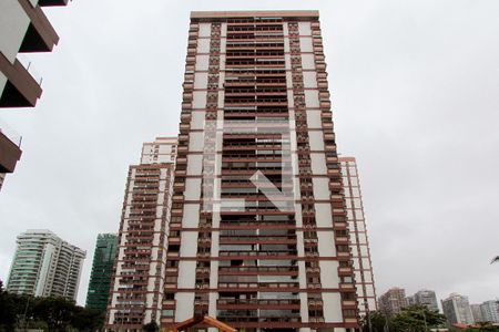 Fachada do bloco de apartamento à venda com 3 quartos, 130m² em Barra da Tijuca, Rio de Janeiro