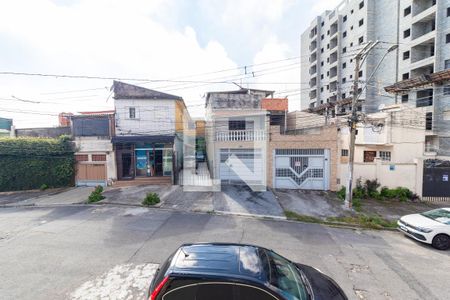 Vista da Suíte 2 de casa à venda com 3 quartos, 263m² em Vila Taquari, São Paulo