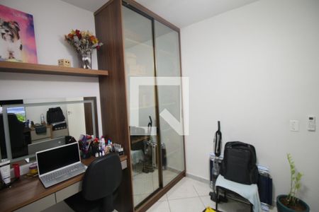 Quarto 2 de apartamento à venda com 2 quartos, 48m² em Parada de Lucas, Rio de Janeiro