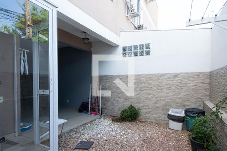 Quintal de casa de condomínio à venda com 3 quartos, 131m² em Tristeza, Porto Alegre