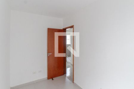 Quarto 1 de apartamento para alugar com 2 quartos, 48m² em Vila Nivi, São Paulo
